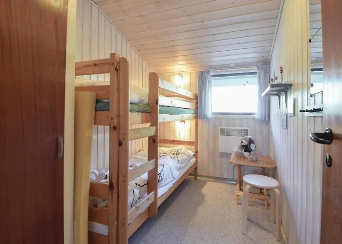 Three-bedroom In Σπίτι διακοπών *