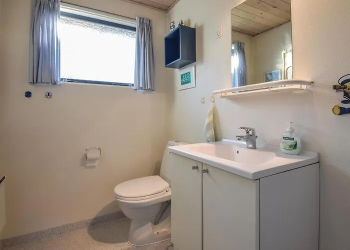 Three-bedroom In Nørre Nebel